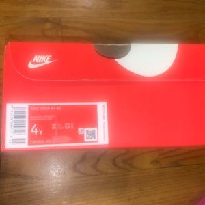 Nike Shox R4 black n Green